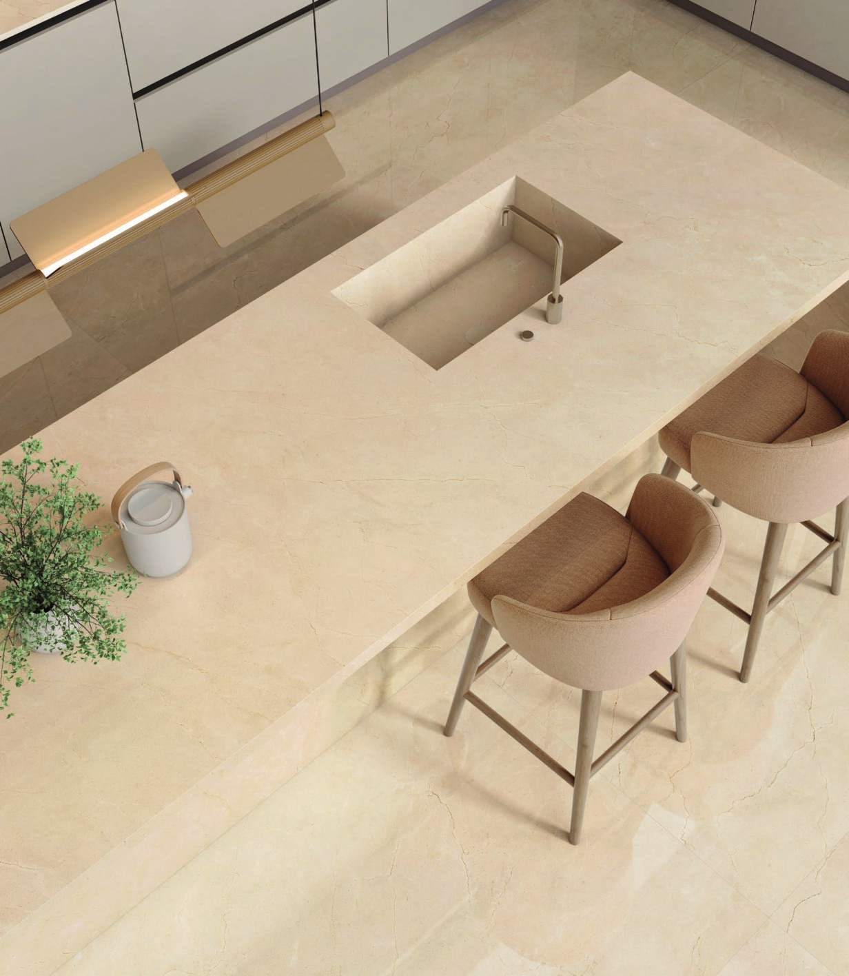 Ambiente con porcelánico Arklam Marfil Supreme, foto del catálogo de Arklam