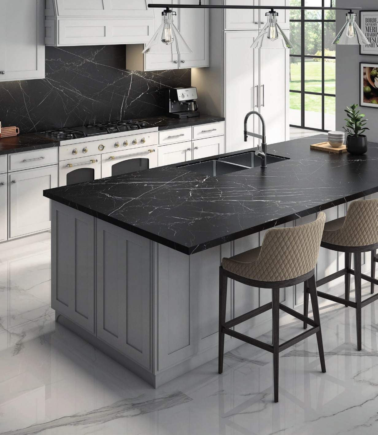 Ambiente con porcelánico Arklam Negro Marquina, foto del catálogo de Arklam